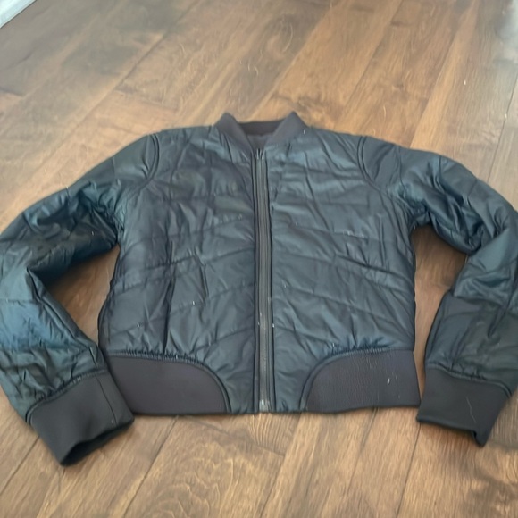 lululemon athletica Jackets & Blazers - REVERSIBLE LULULEMON black puff/shell bomber